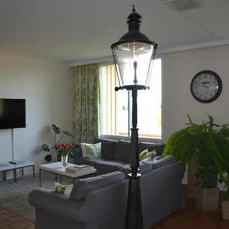 Sea Front 2* Raseborg