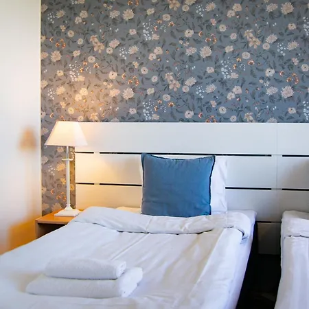 Hotelli Sea Front 2*