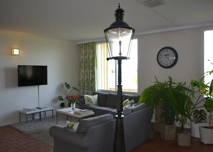 Sea Front 2* Raseborg